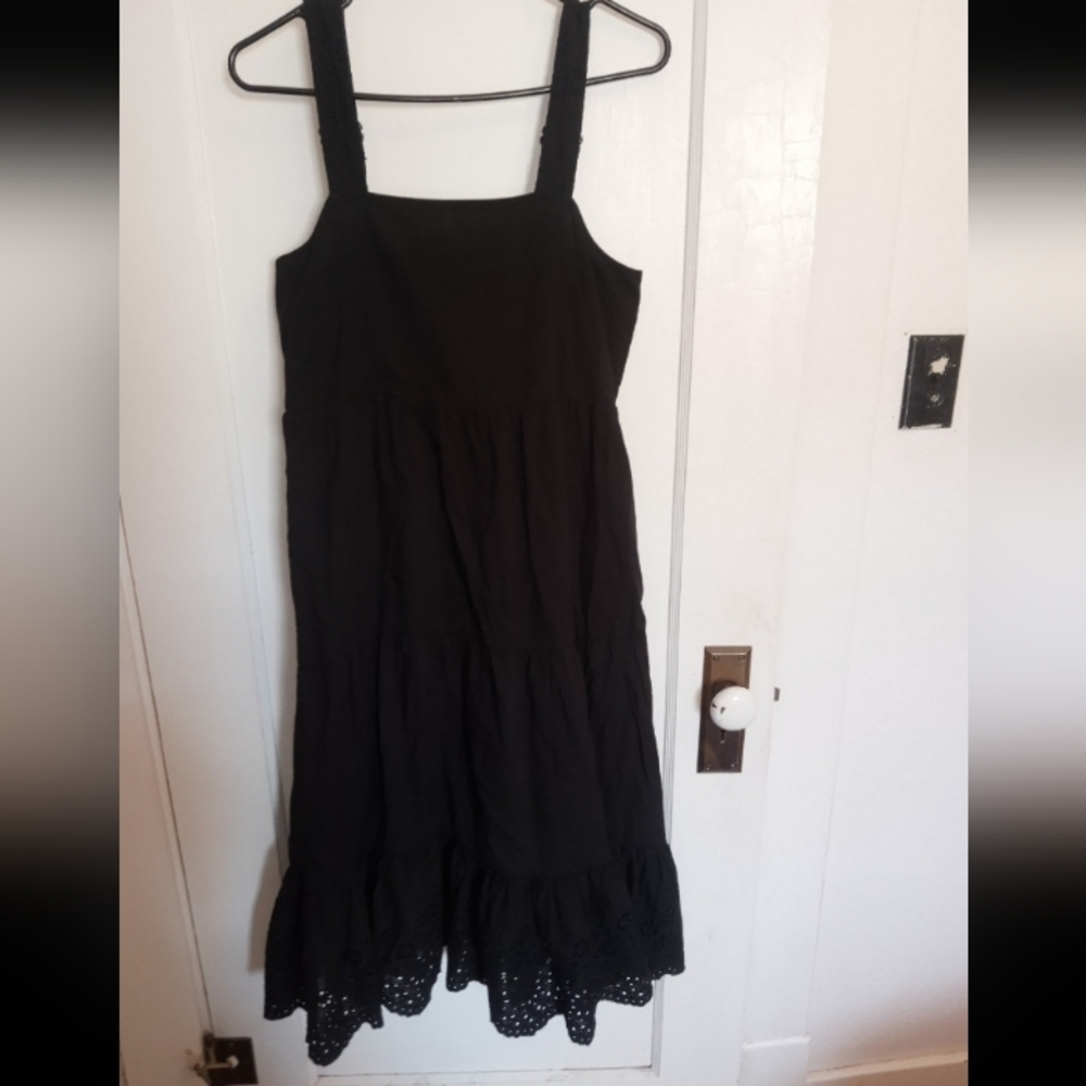 *HP* NWT Women's Cotton Eyelet Tiered Sundress M